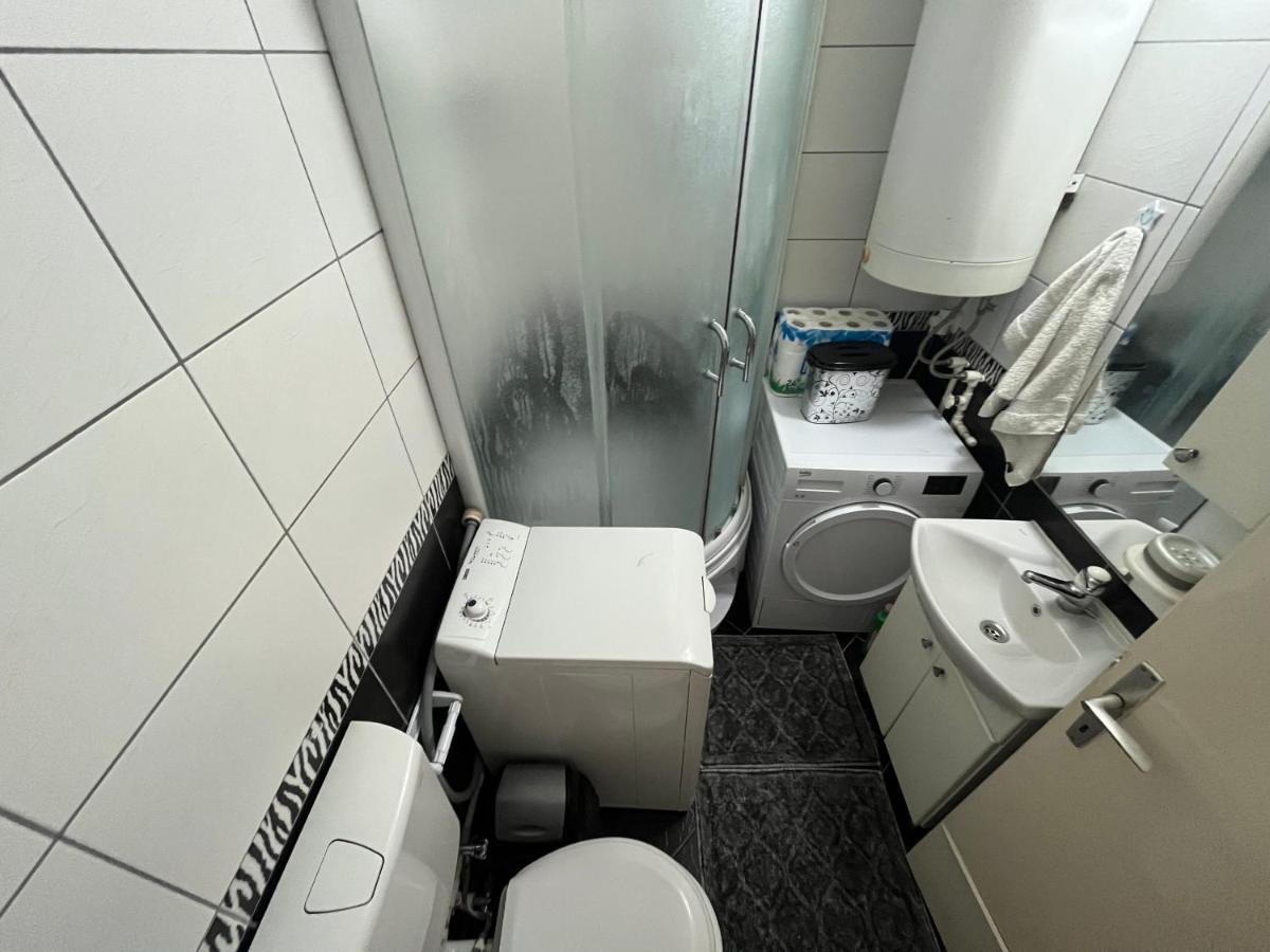 Mickitos Mm Apartment 斯科普里 外观 照片