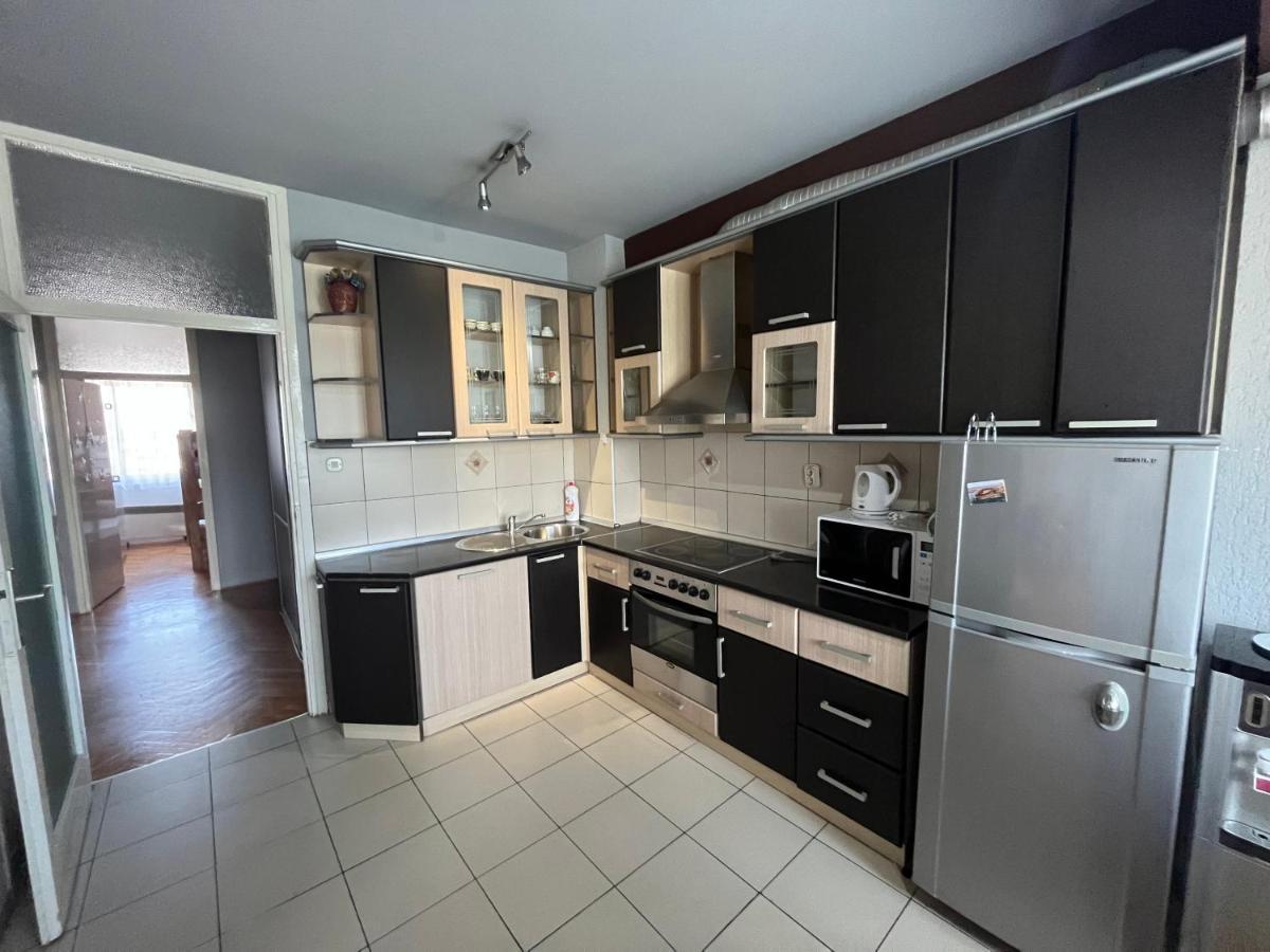 Mickitos Mm Apartment 斯科普里 外观 照片